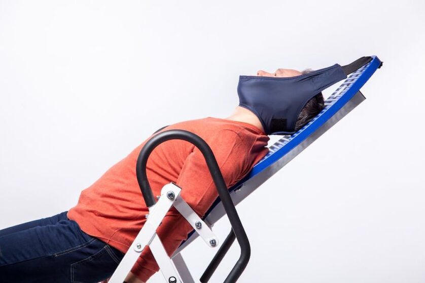Traction Therapy alang sa Cervical Osteochondrosis
