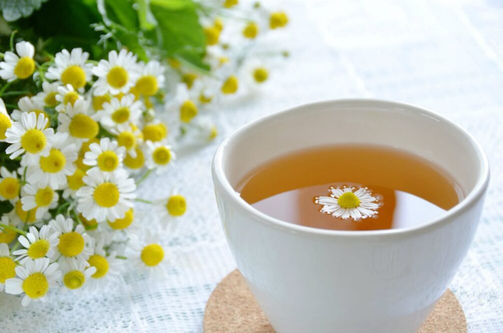 Ang chamomile decoction makapahupay ug makapahupay sa hypertonicity sa kaunoran sa thoracic osteochondrosis